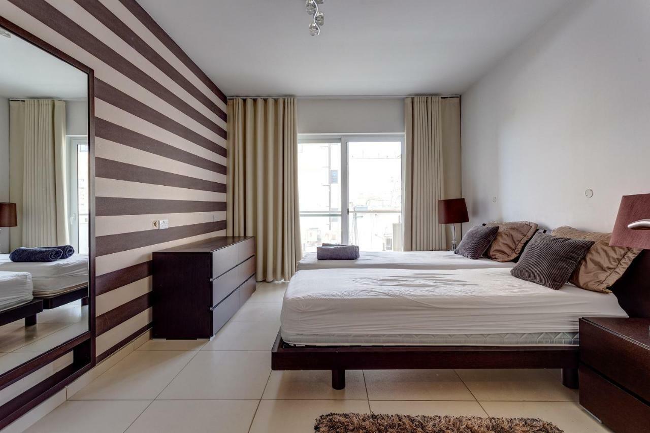 Contemporary, Luxury Apartment With Valletta And Harbour Views Sliema Exterior foto